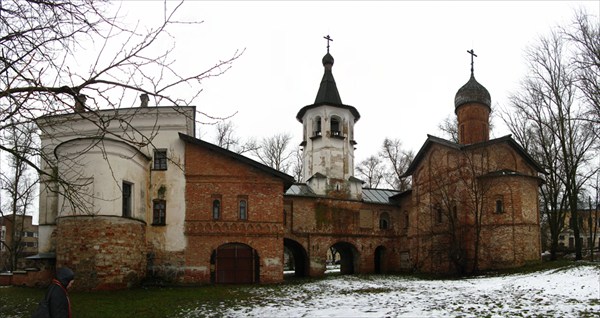 Церкви Михаила Архангела и  Благовещения на Витковом переулке